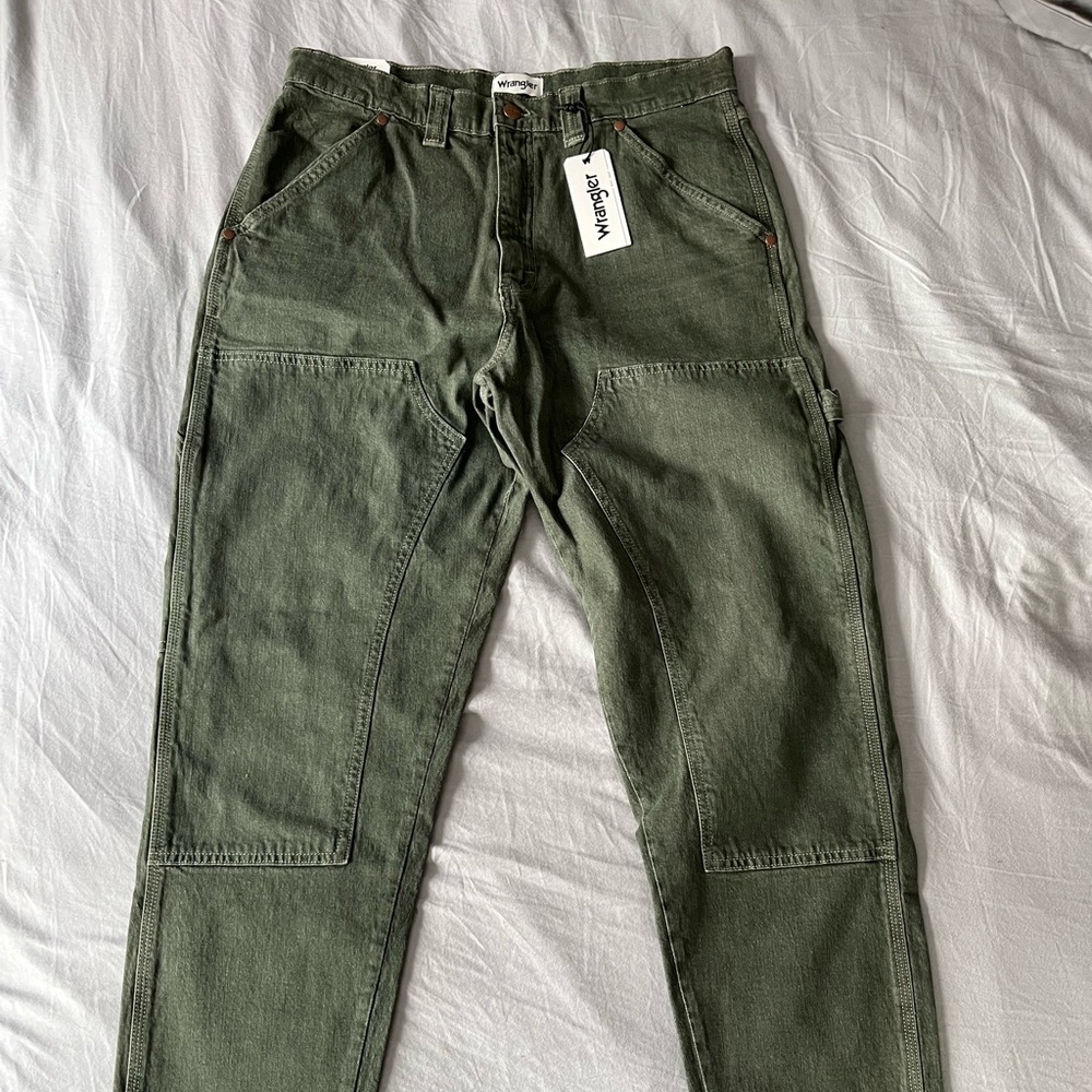 Brand new wrangler Loose fit pants